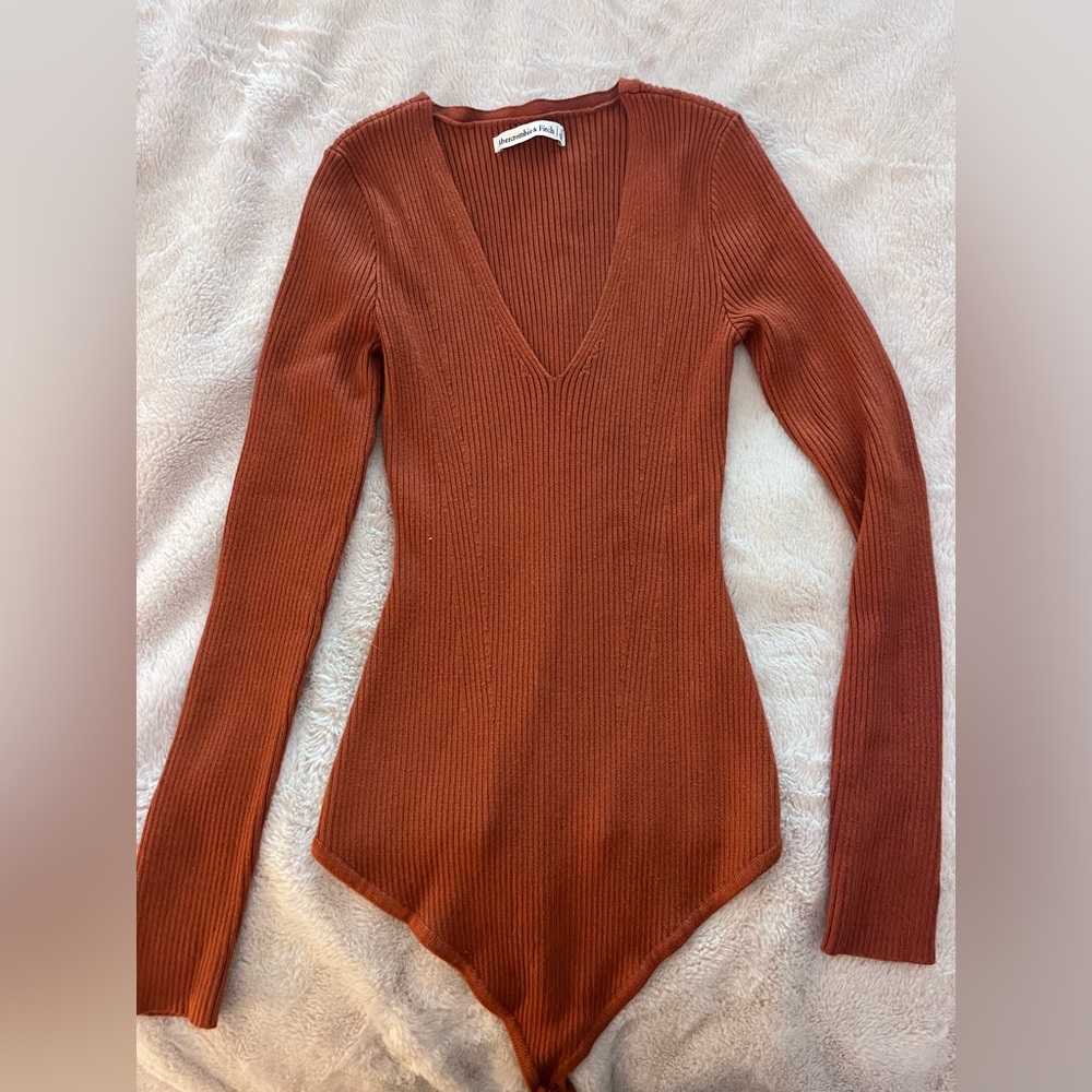 Abercrombie Vneck knit bodysuit